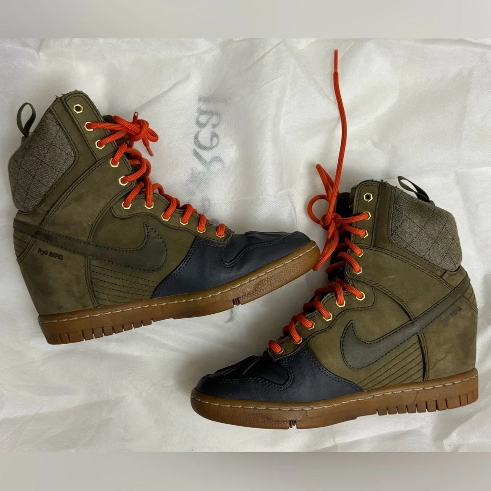 Nike Dunk Sky Hi Sneaker Boot 2.0 Dark Loden Water Repellent Hidden Wedge